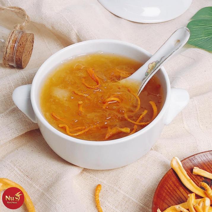 Yến chưng đường phèn đông trùng hạ thảo