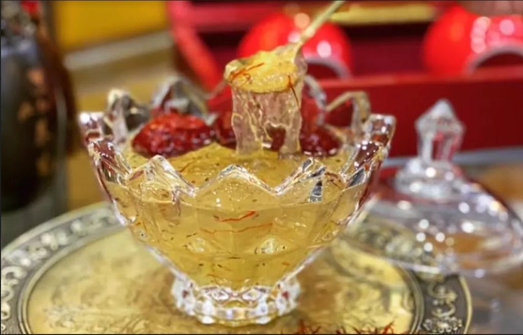Yến chưng hạt chia saffron