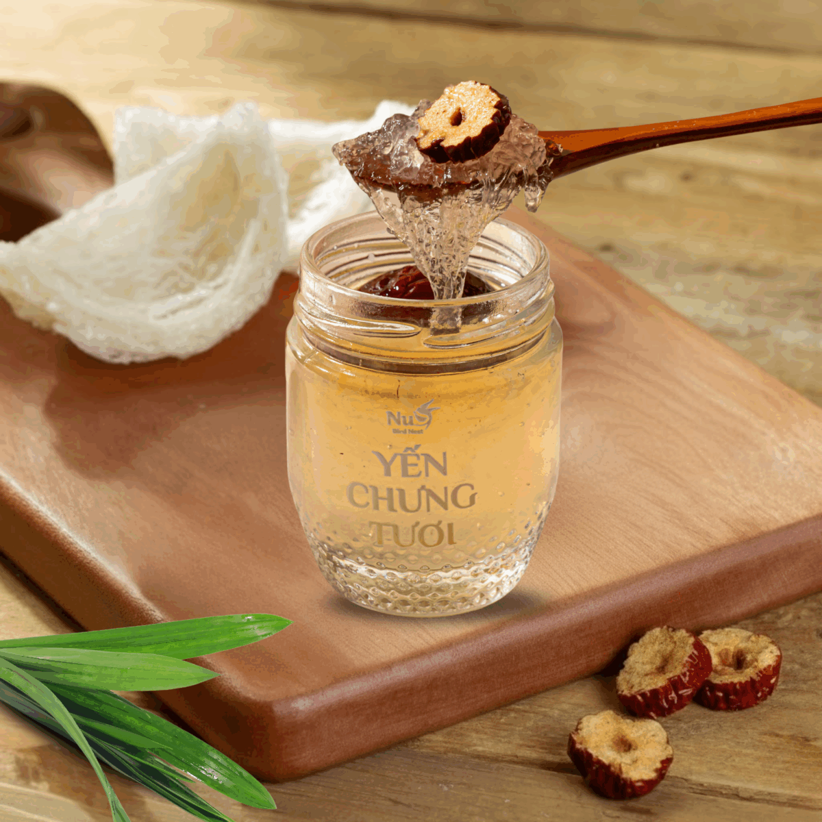 Cách làm yến chưng đường phèn táo đỏ