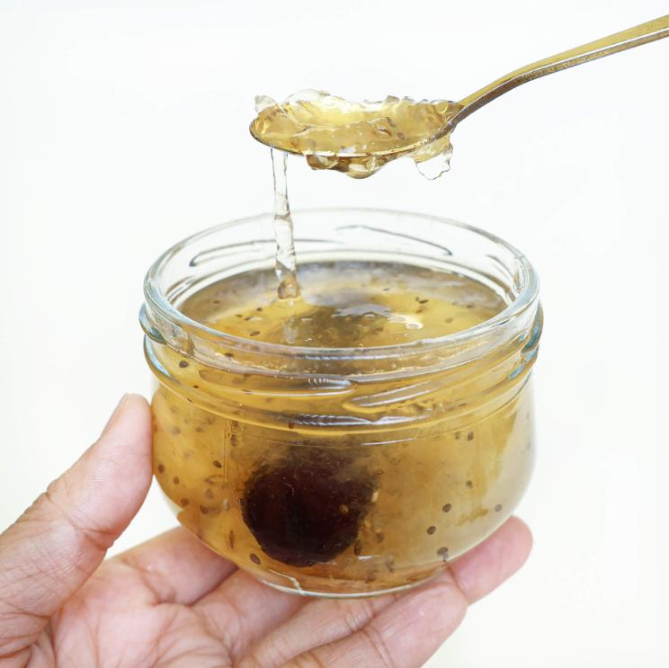 Yến chưng với đường phèn, táo đỏ, hạt chia